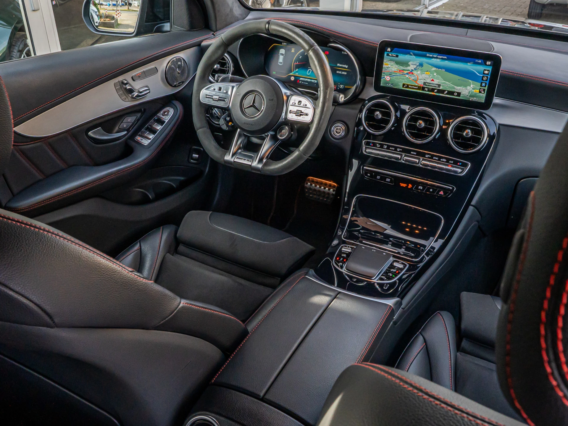 Hoofdafbeelding Mercedes-Benz GLC