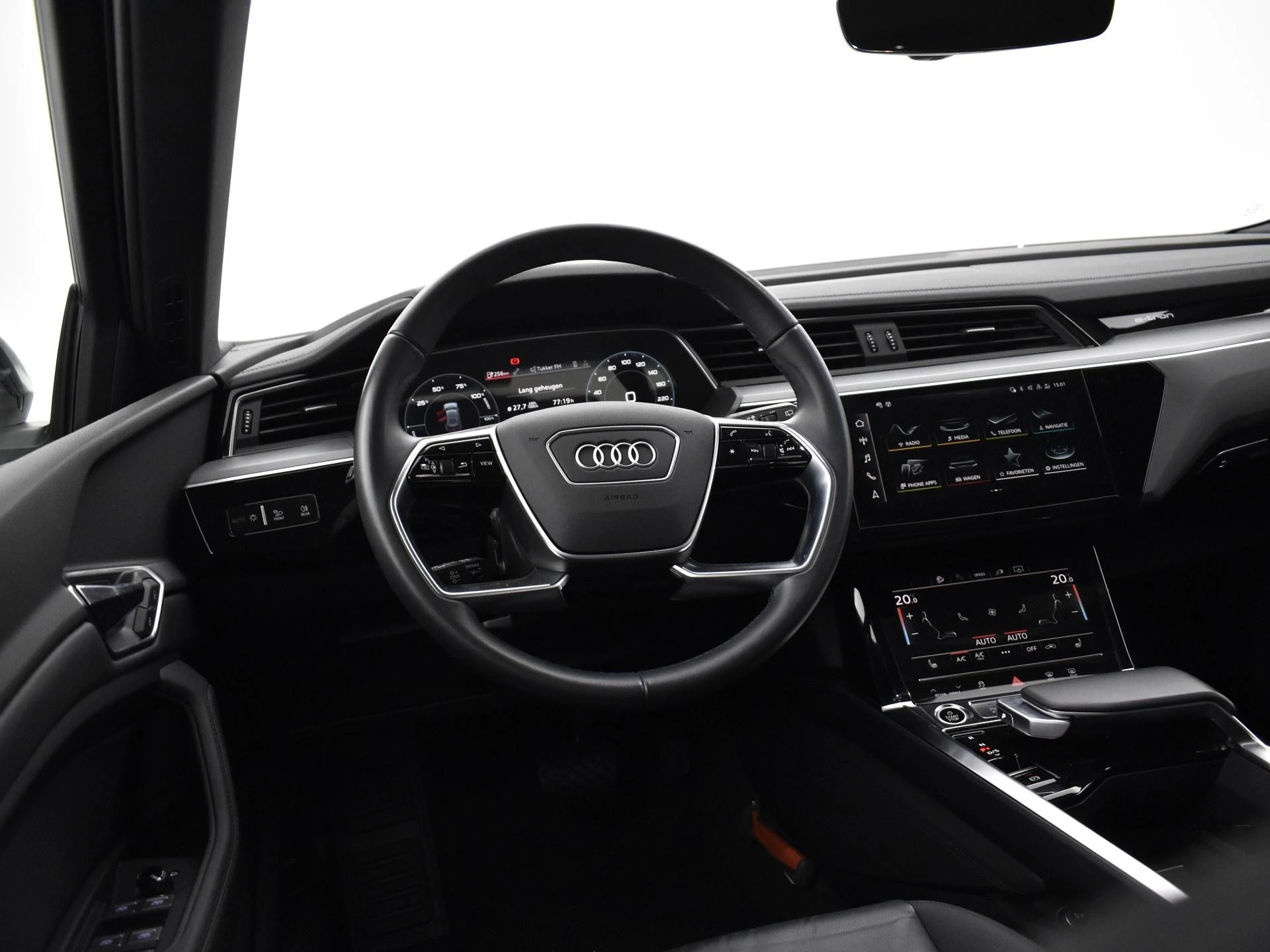Hoofdafbeelding Audi e-tron