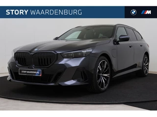BMW 5 Serie Touring 530e M Sport Automaat / Panoramadak / Trekhaak / Bowers & Wilkins / Adaptieve LED / Parking Assistant Plus / Stoelventilatie / Comfort Access