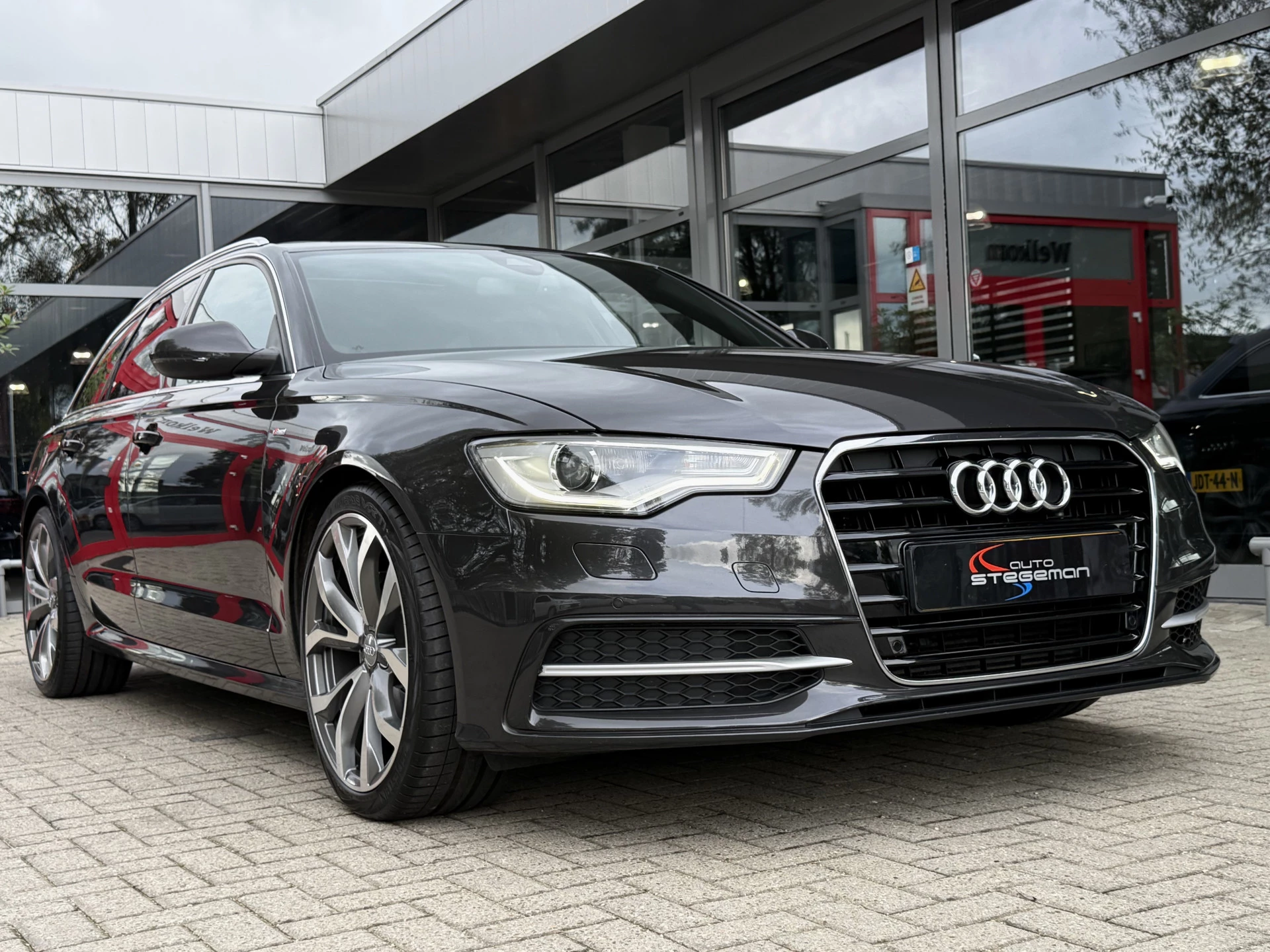 Hoofdafbeelding Audi A6