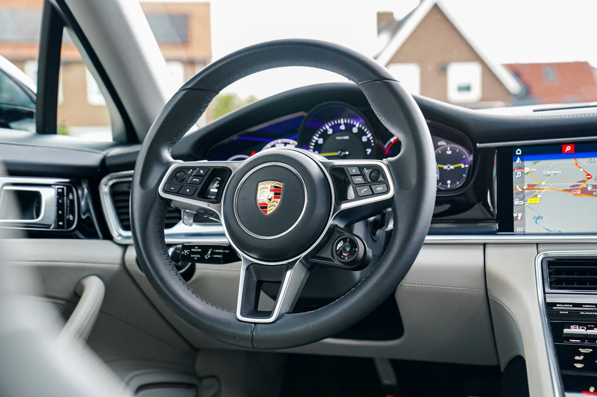 Hoofdafbeelding Porsche Panamera