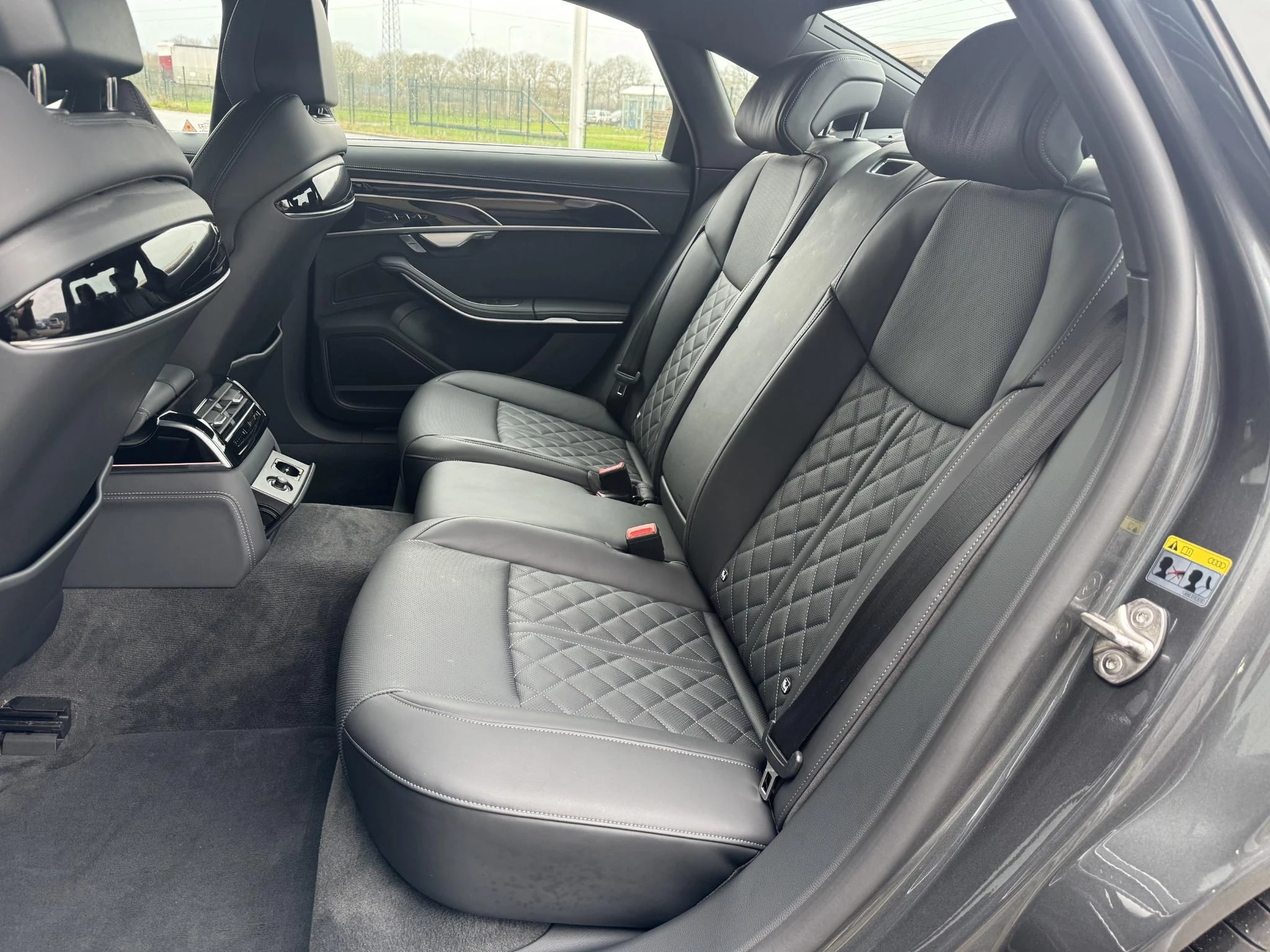 Hoofdafbeelding Audi A8