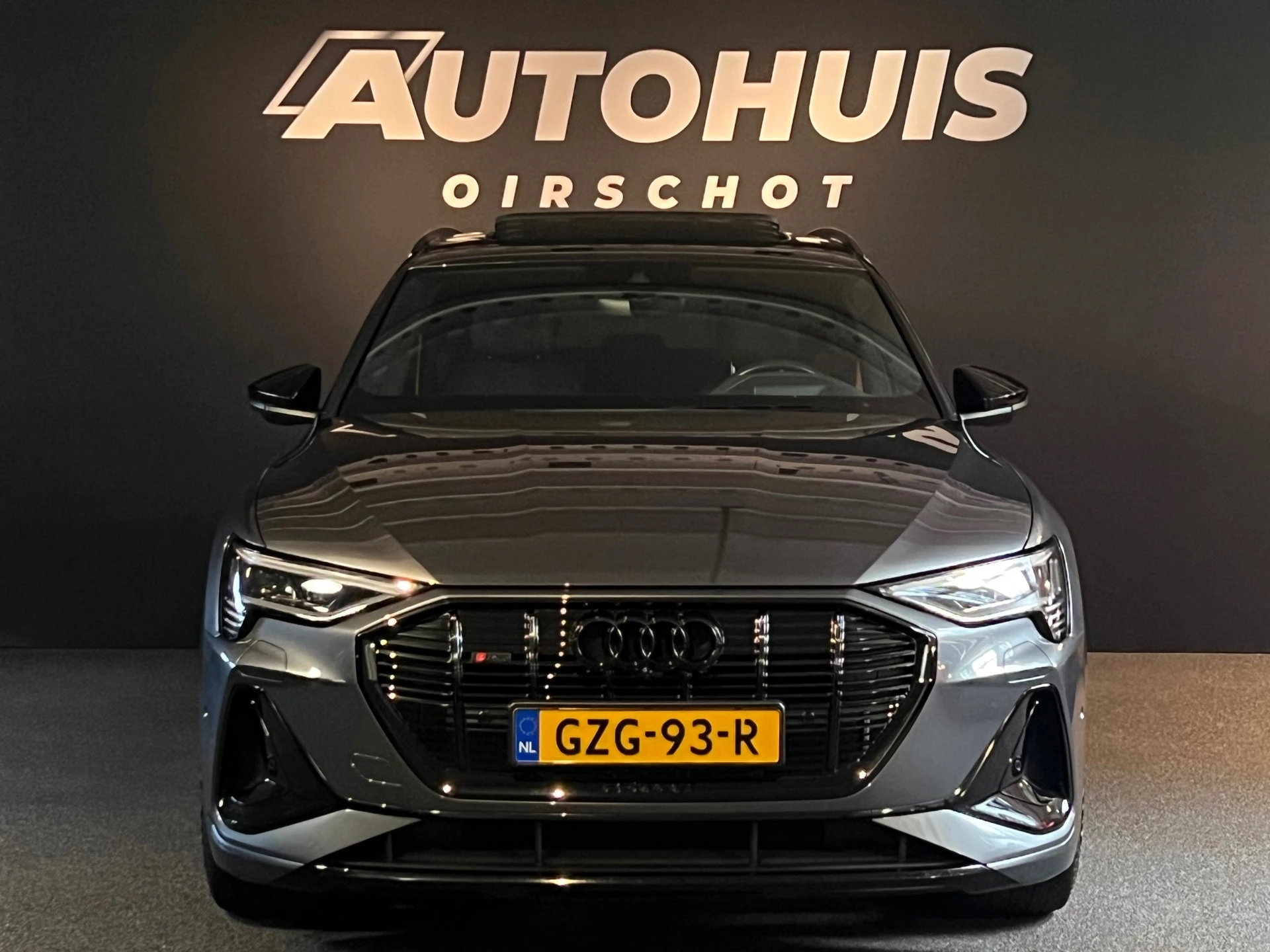 Hoofdafbeelding Audi e-tron