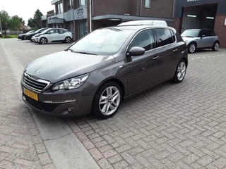 Peugeot 308 1.2 PURE TECH STYLE / PANORAMADAK / NAVI