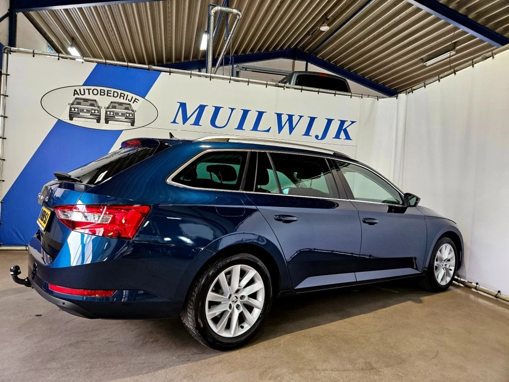 Hoofdafbeelding Škoda Superb