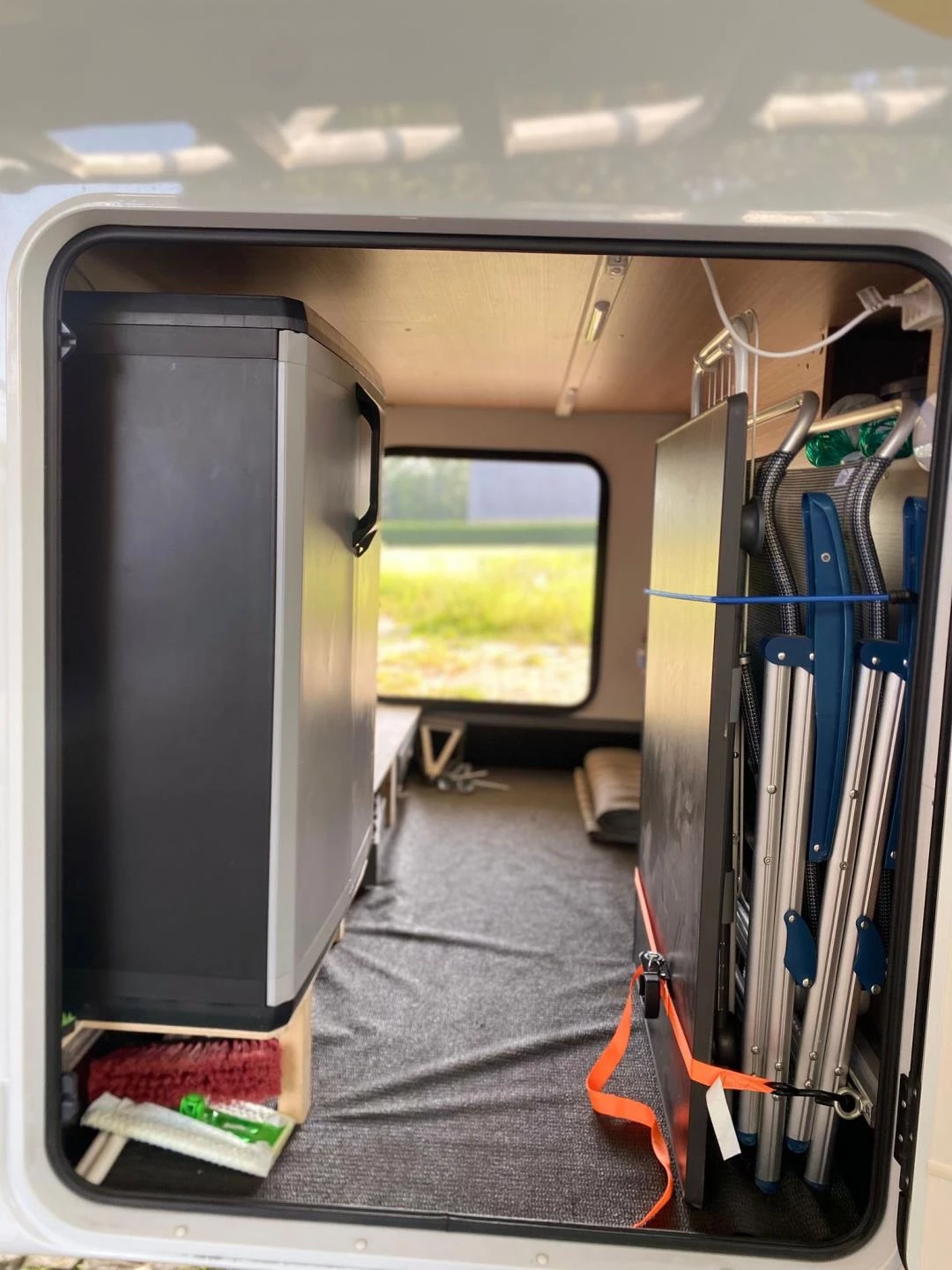 Hoofdafbeelding Carado T447