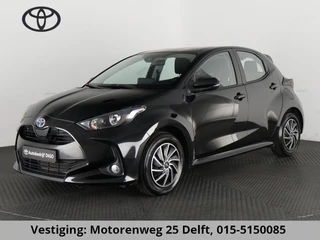 Hoofdafbeelding Toyota Yaris Toyota Yaris 1.5 HYBRIDE BLACKLINE GARANTIE 5-2034 AUTOMAAT. CLOUD NAVI. SLECHTS 11.000 KM.