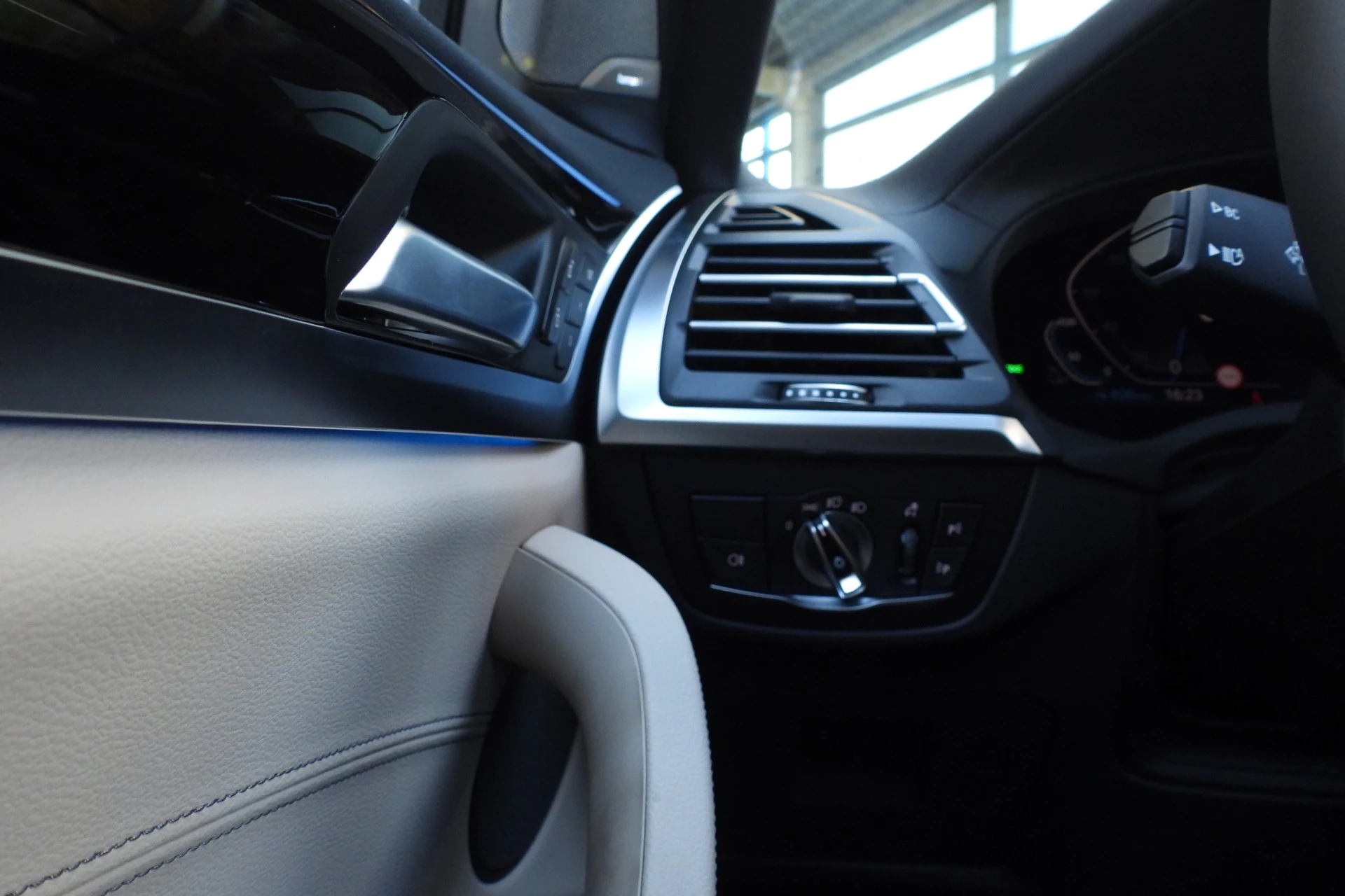 Hoofdafbeelding BMW iX3