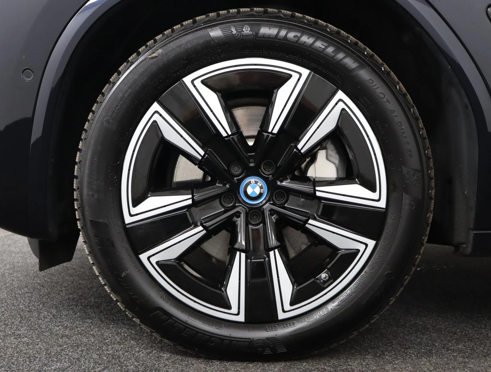 Hoofdafbeelding BMW iX3
