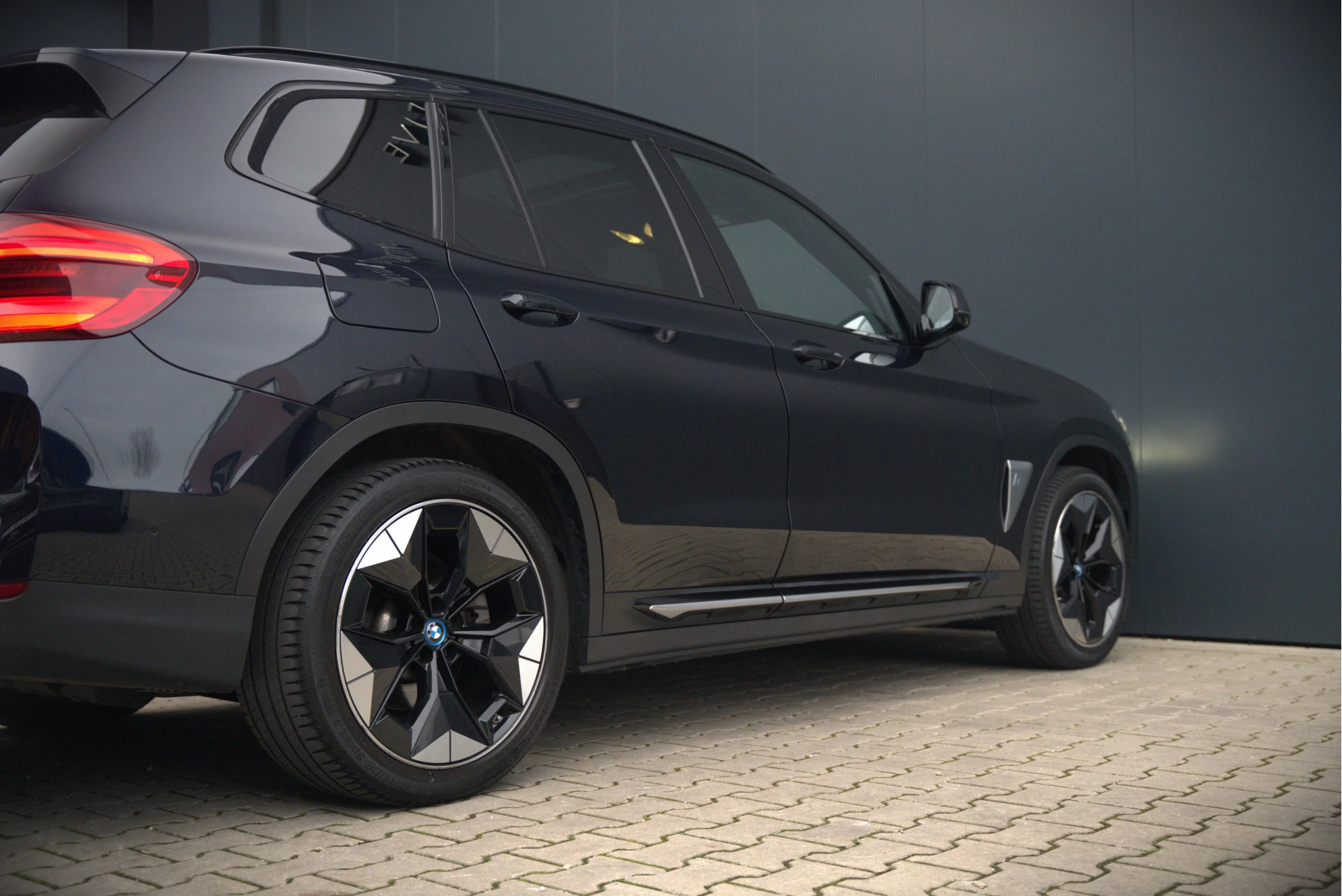 Hoofdafbeelding BMW iX3