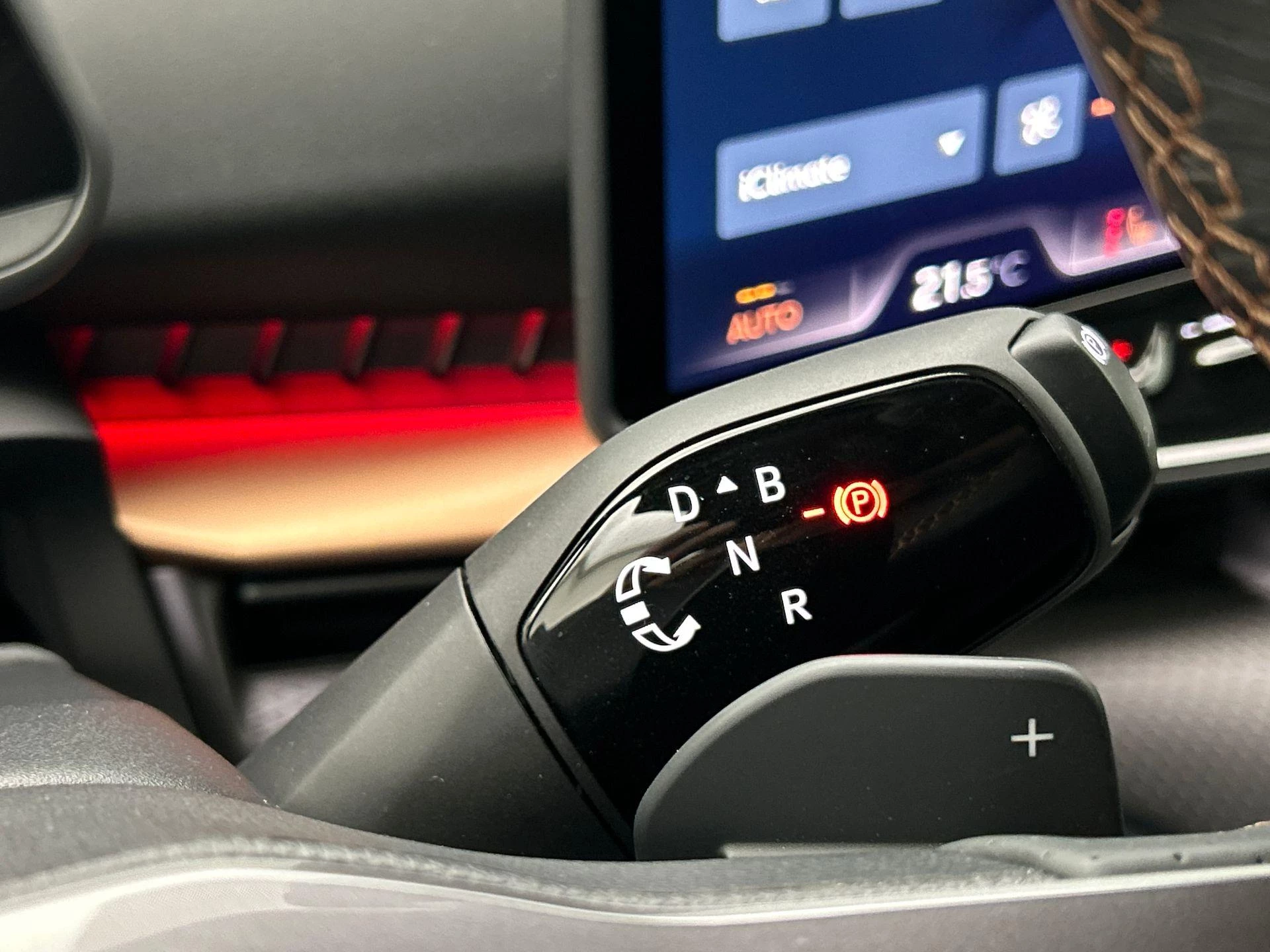 Hoofdafbeelding CUPRA Tavascan