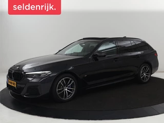 BMW 5-serie 530e M Sport | Panoramadak | Adaptive cruise |  Stoelverwarming | Trekhaak | Alcantara | Head-Up | Camera | Carplay | Sfeerverlichting | Navigatie | Stuurverwarming | PHEV | Plug In
