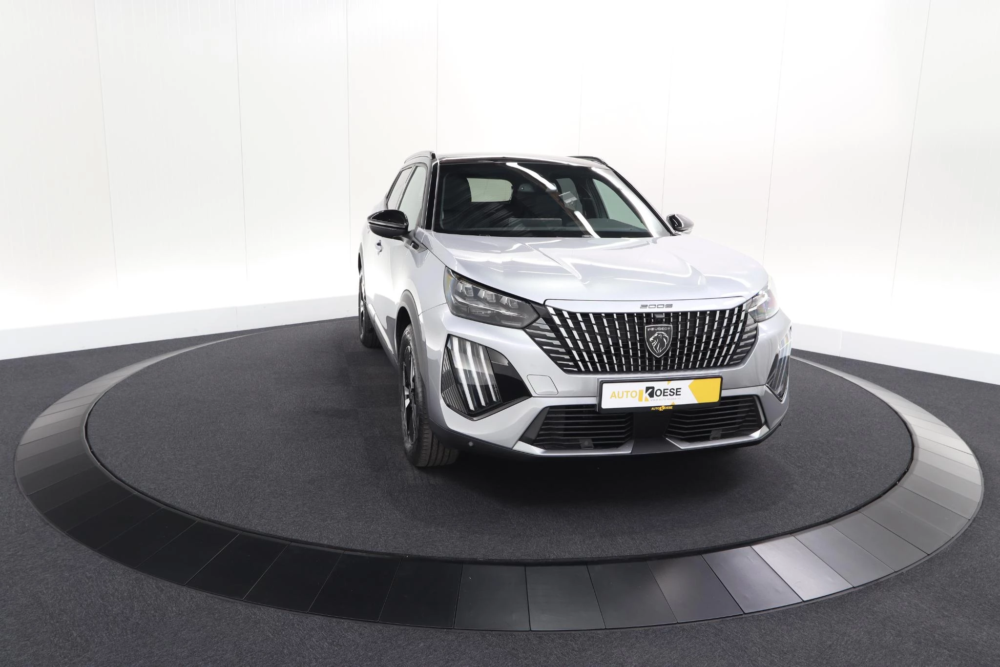 Hoofdafbeelding Peugeot e-2008