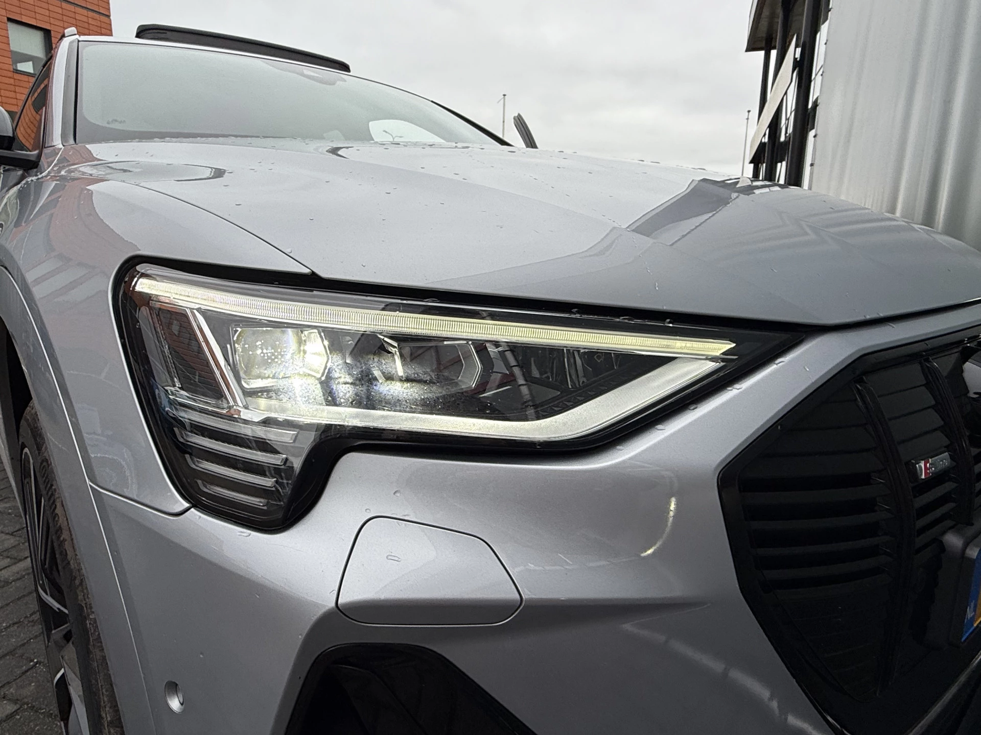 Hoofdafbeelding Audi e-tron