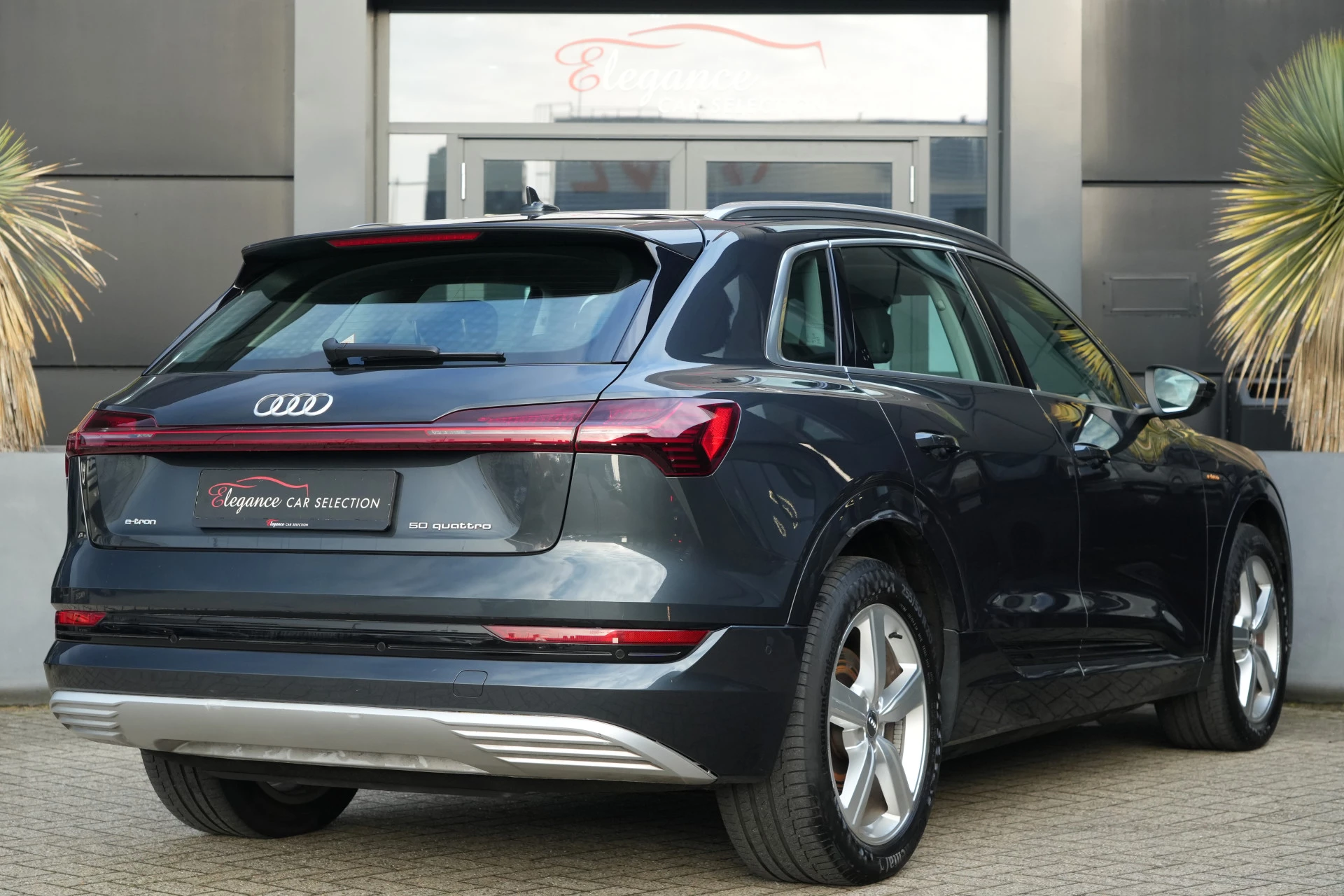 Hoofdafbeelding Audi e-tron