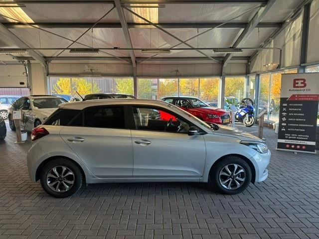 Hoofdafbeelding Hyundai i20