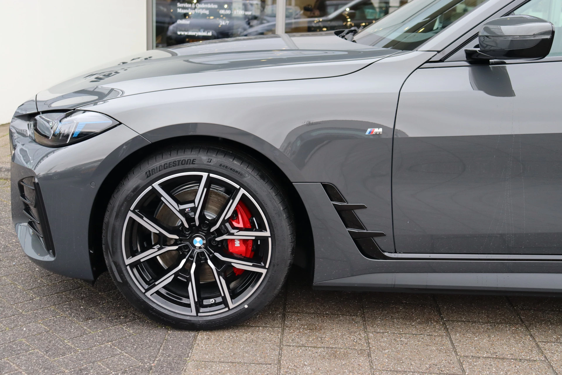 Hoofdafbeelding BMW i4