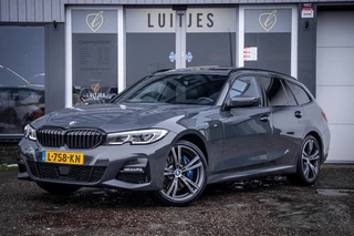 BMW 3-serie Touring 320e Individual M-Sport Dravit-Grau*Pano-dak*Laser*Trekhaak*1e-eig.*NL-auto