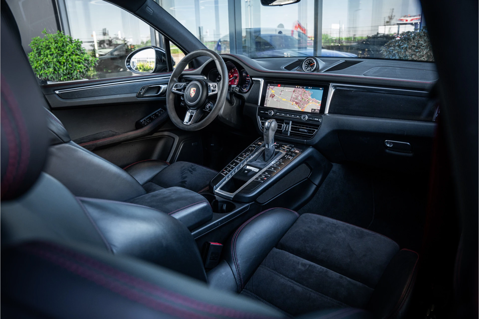 Hoofdafbeelding Porsche Macan