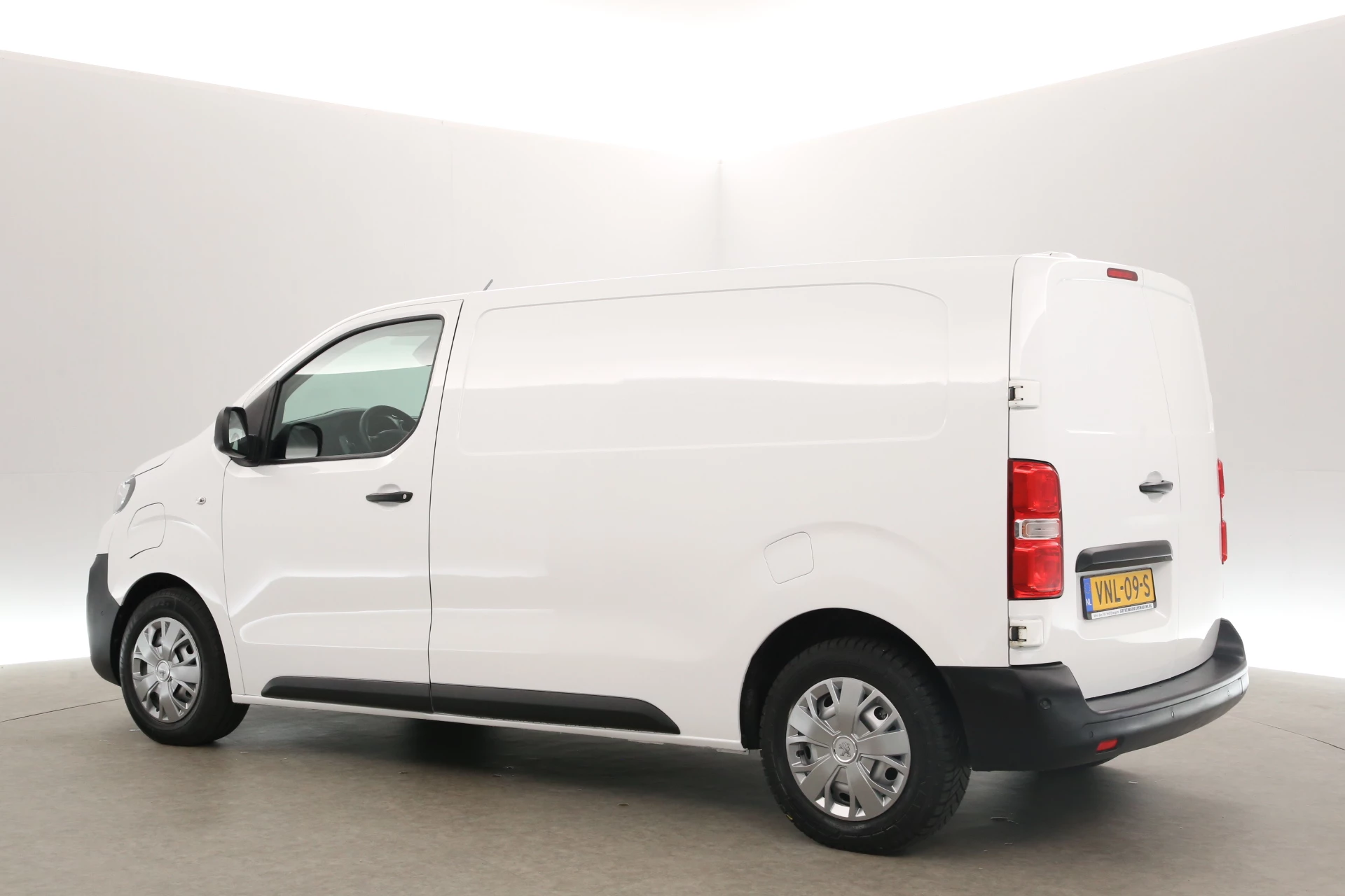 Hoofdafbeelding Peugeot e-Expert