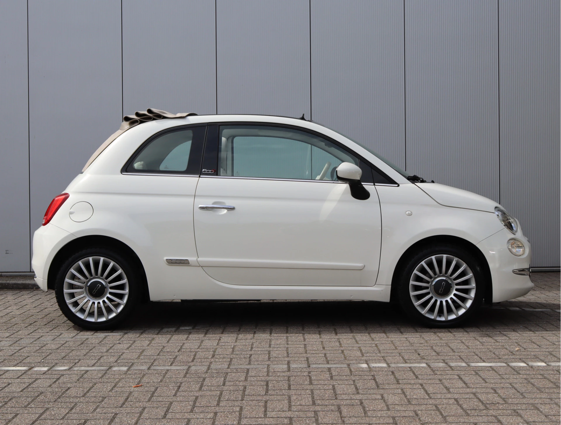 Hoofdafbeelding Fiat 500C