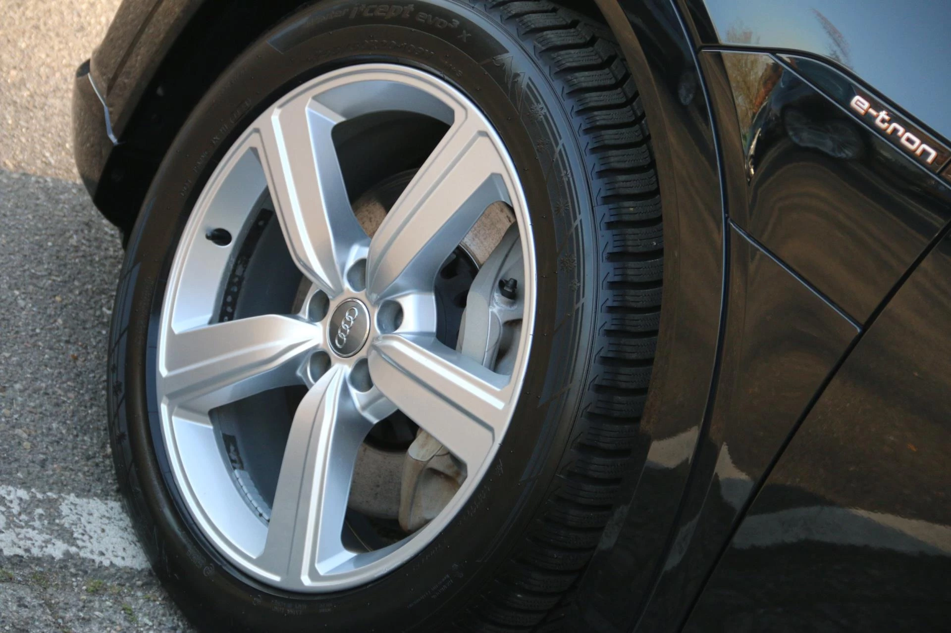 Hoofdafbeelding Audi e-tron