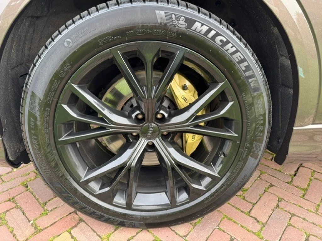 Hoofdafbeelding Audi Q8