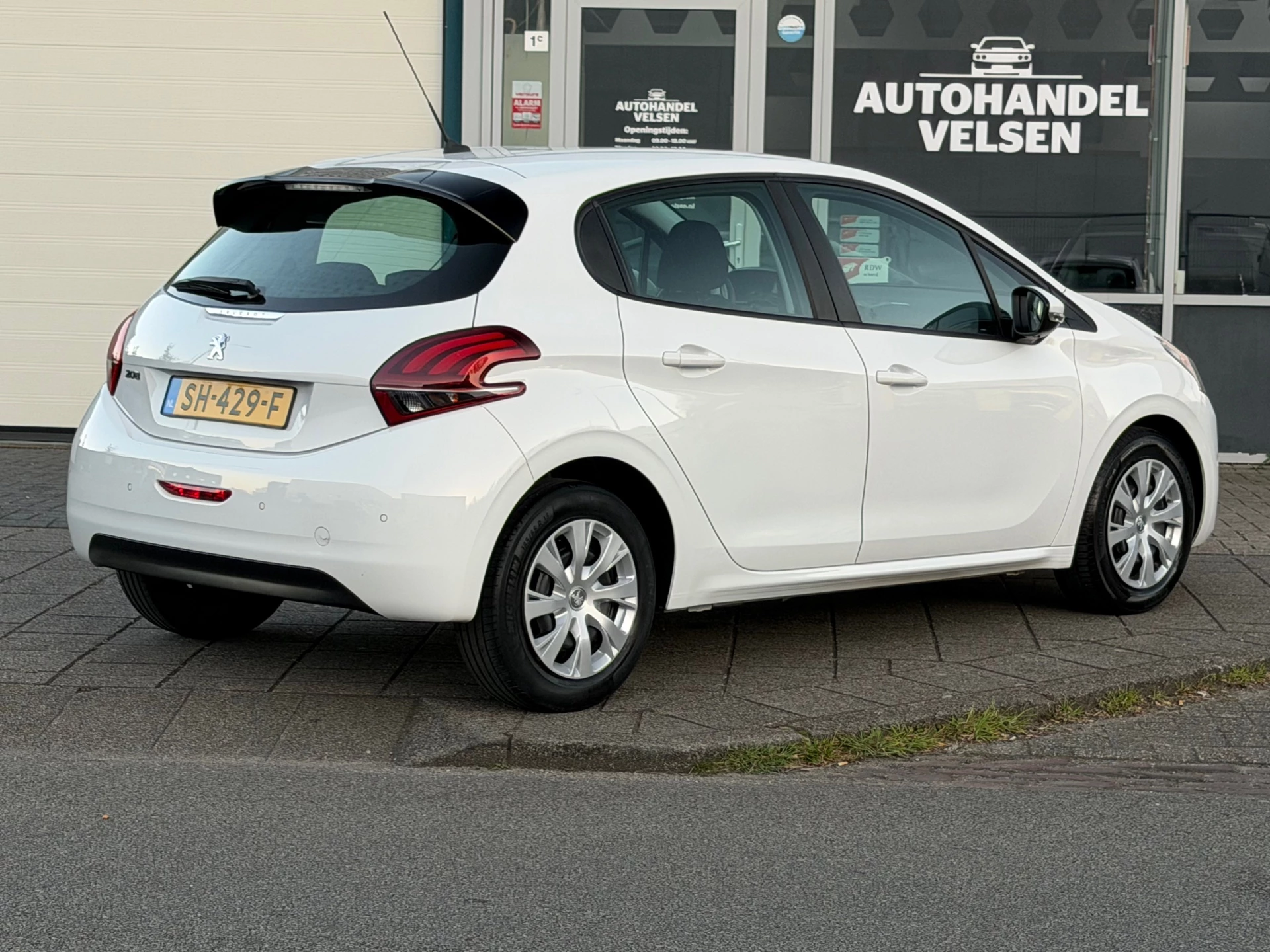 Hoofdafbeelding Peugeot 208