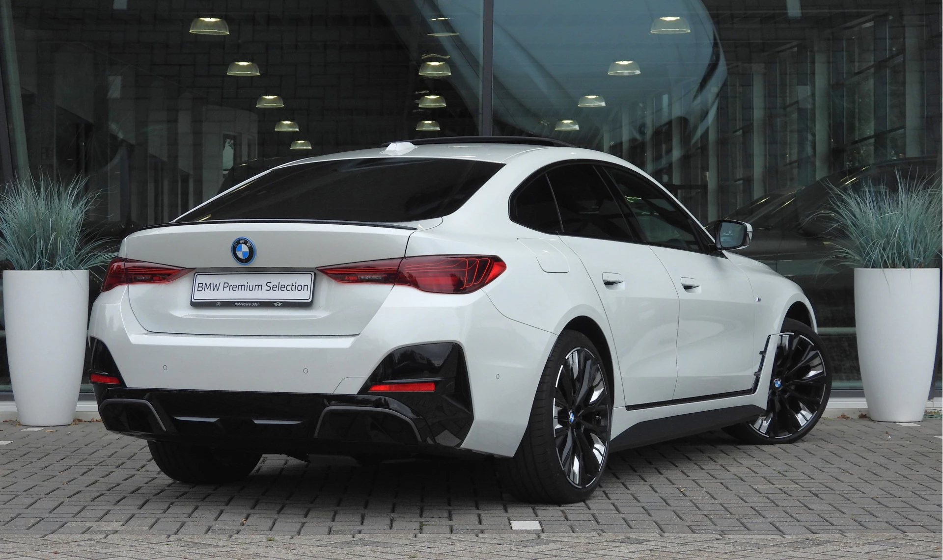 Hoofdafbeelding BMW i4