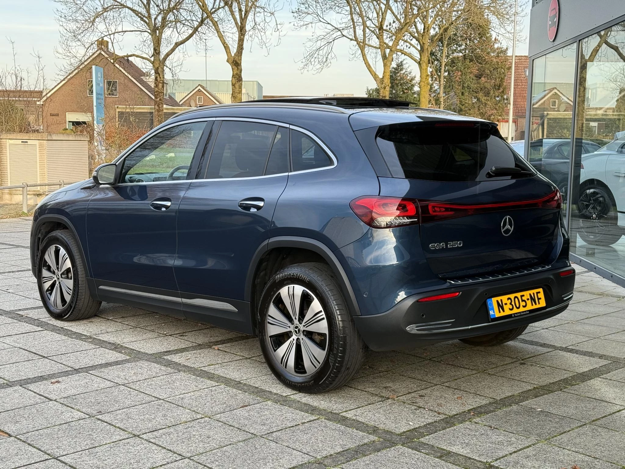 Hoofdafbeelding Mercedes-Benz EQA