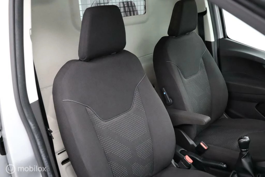 Hoofdafbeelding Ford Transit Courier
