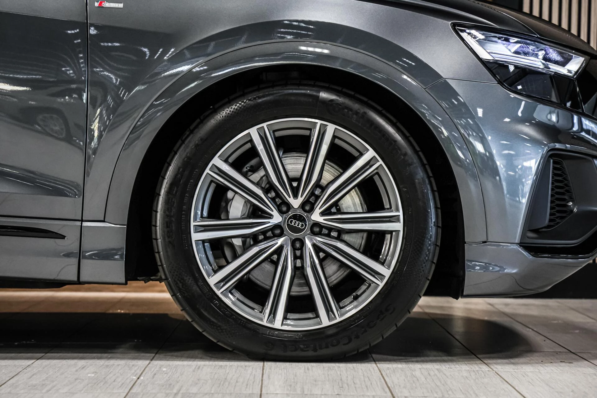 Hoofdafbeelding Audi Q8