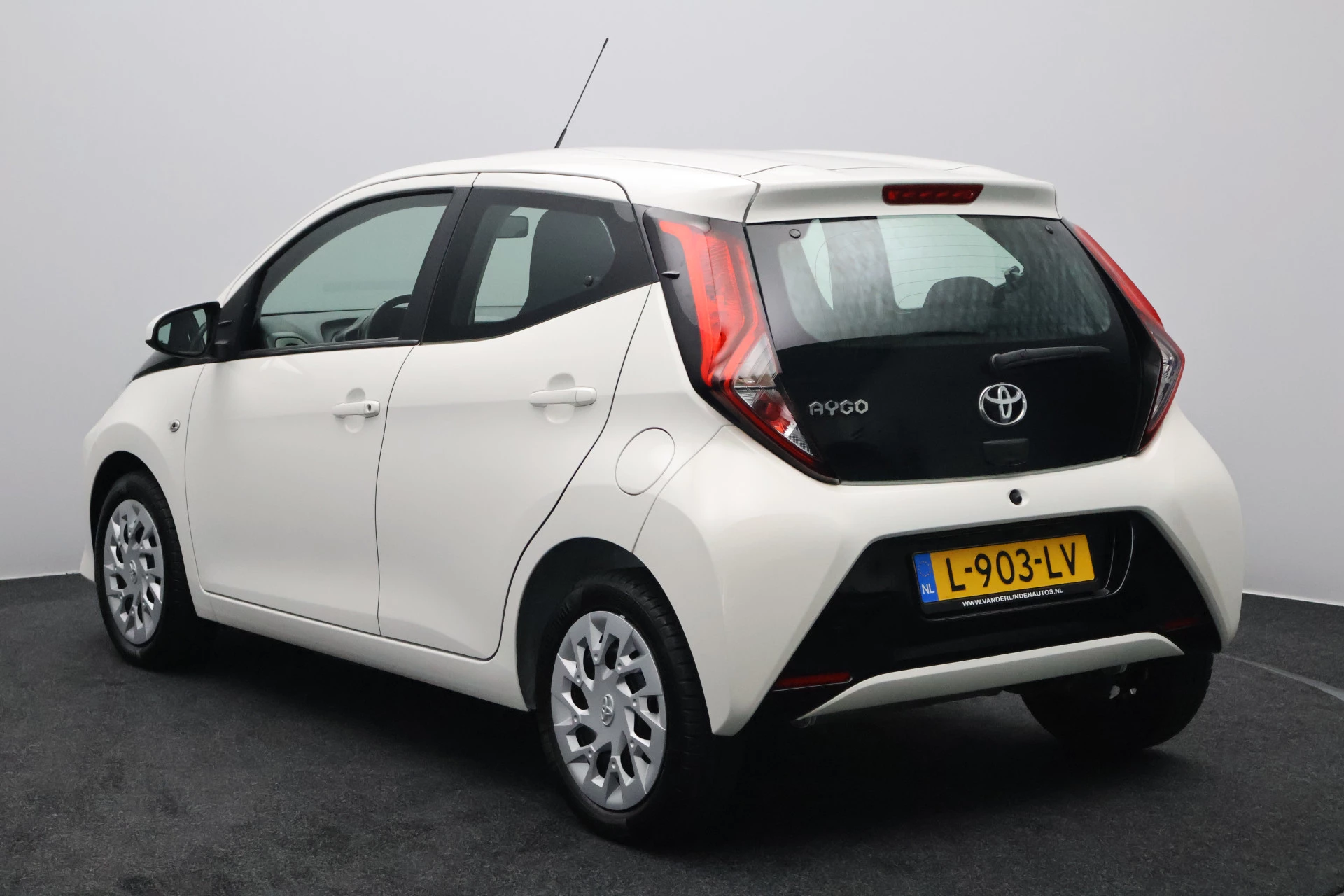 Hoofdafbeelding Toyota Aygo