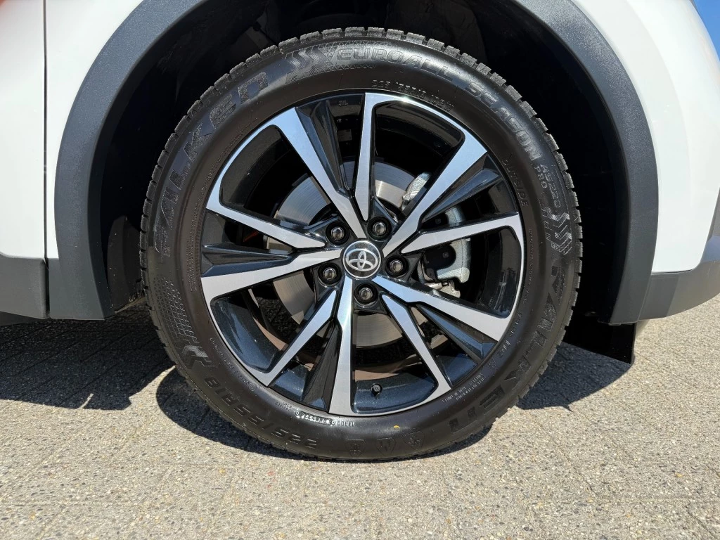 Hoofdafbeelding Toyota C-HR