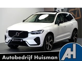 Volvo XC60 2.0 Recharge T6 AWD 293kW/399pk Aut8 Ultra Dark NIEUW ruim €84.000!! PANORAMADAK + HARMAN/KARDON + PILOT ASSIST + 360 CAMERA + STOELMASSAGE&-KOELING + STUUR-&STOELVERWARMING + HEAD-UP + FULL LED + PARKSENSOREN + 21" LM-VELGEN!!