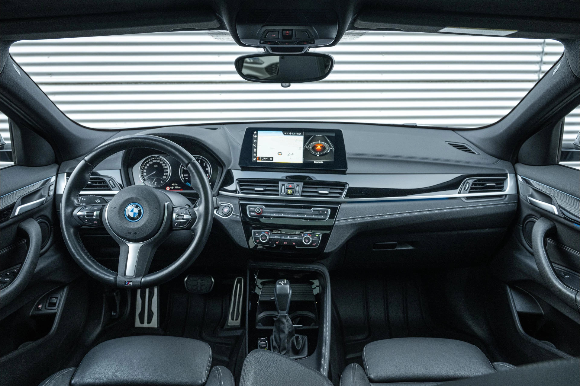 Hoofdafbeelding BMW X2