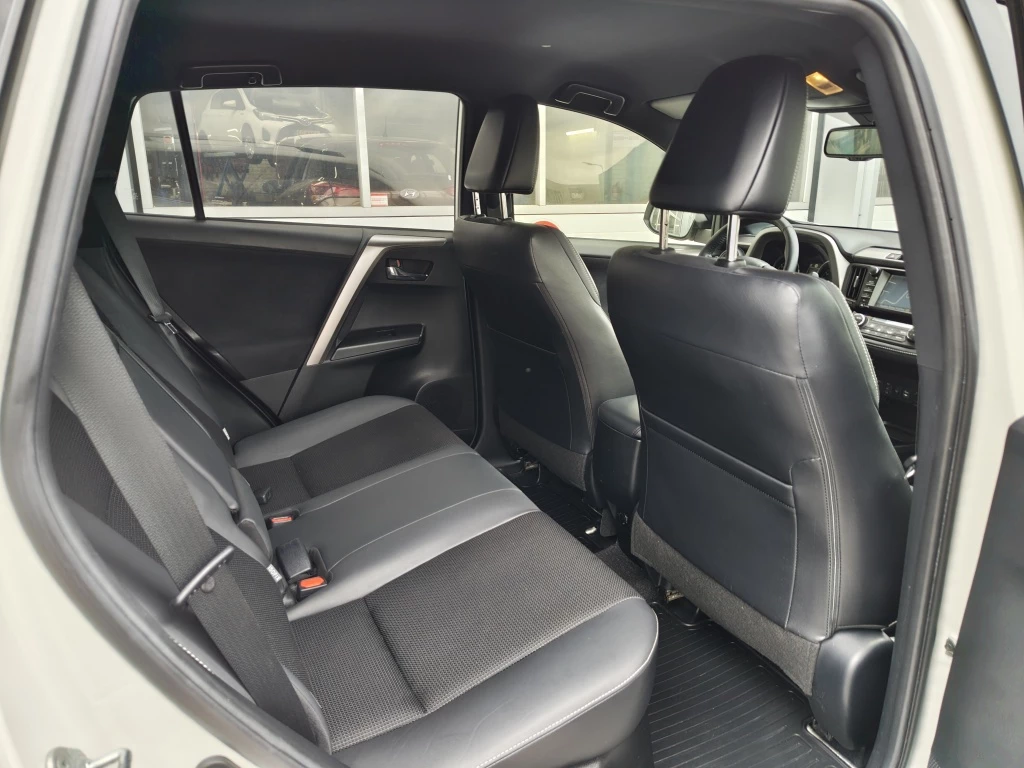 Hoofdafbeelding Toyota RAV4
