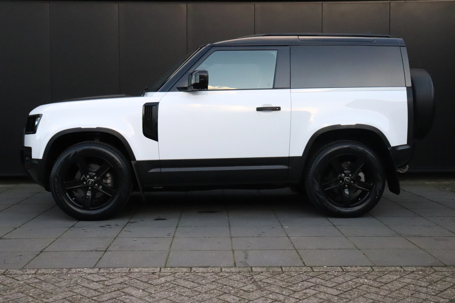 Hoofdafbeelding Land Rover Defender