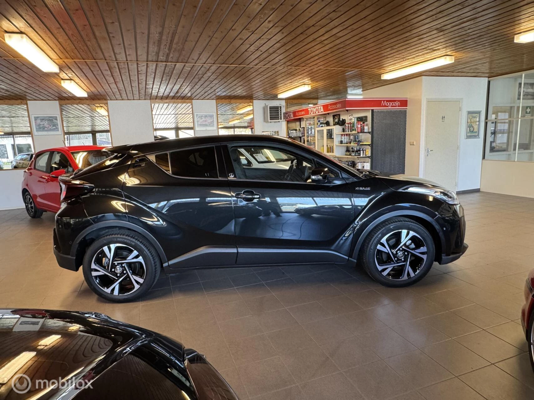 Hoofdafbeelding Toyota C-HR