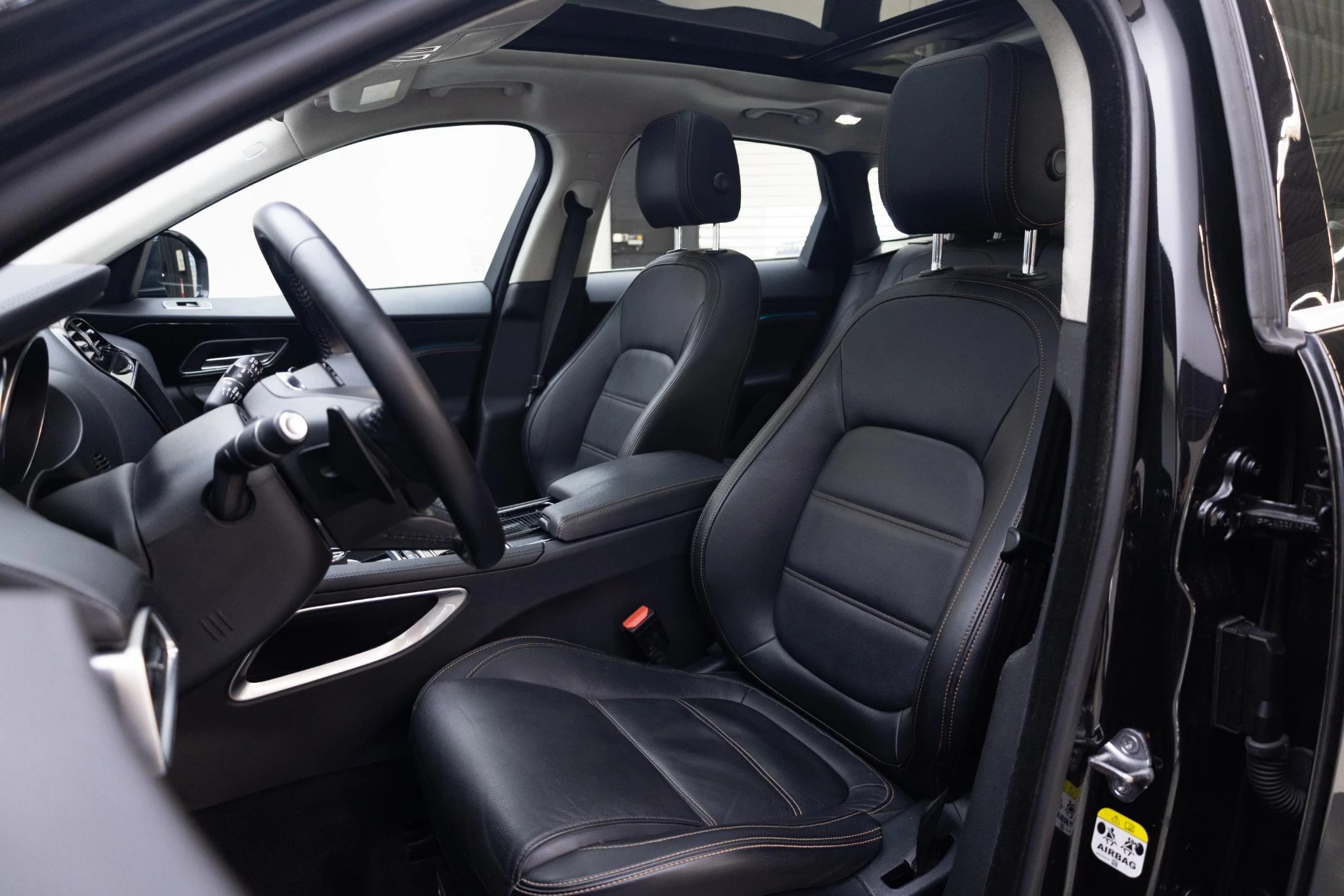 Hoofdafbeelding Jaguar F-PACE