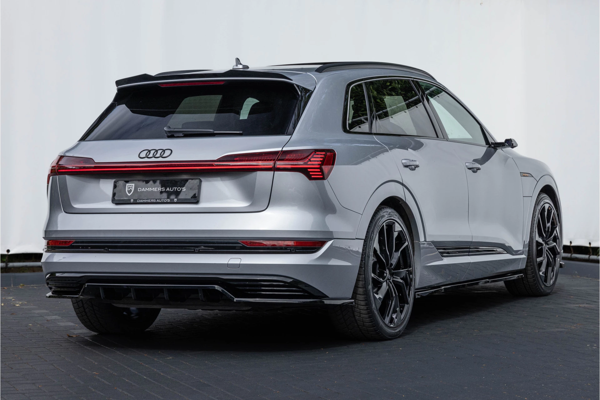 Hoofdafbeelding Audi e-tron