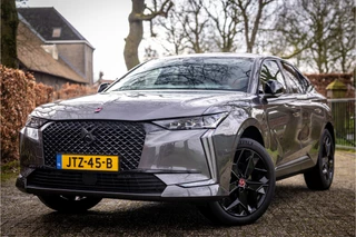 Hoofdafbeelding DS DS 4 DS DS 4 1.2 PureTech Performance Line+ Adaptive Cruise 19"
