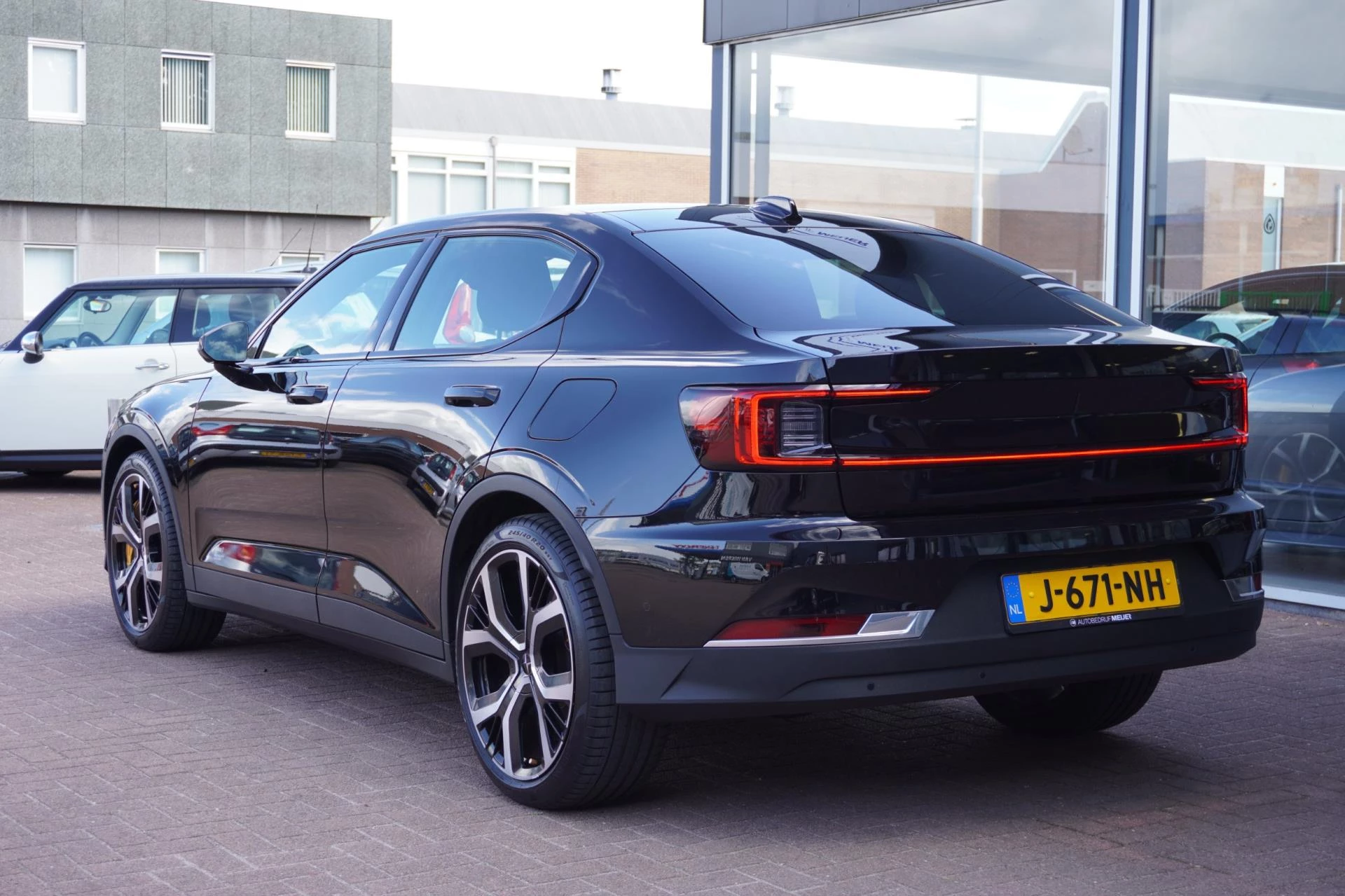 Hoofdafbeelding Polestar 2