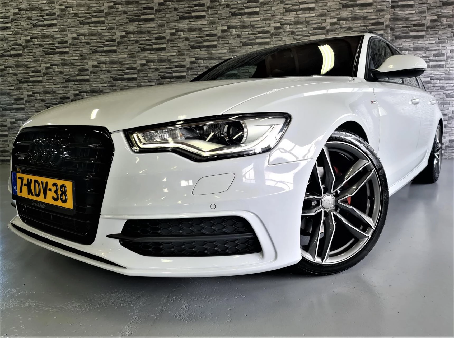 Hoofdafbeelding Audi A6