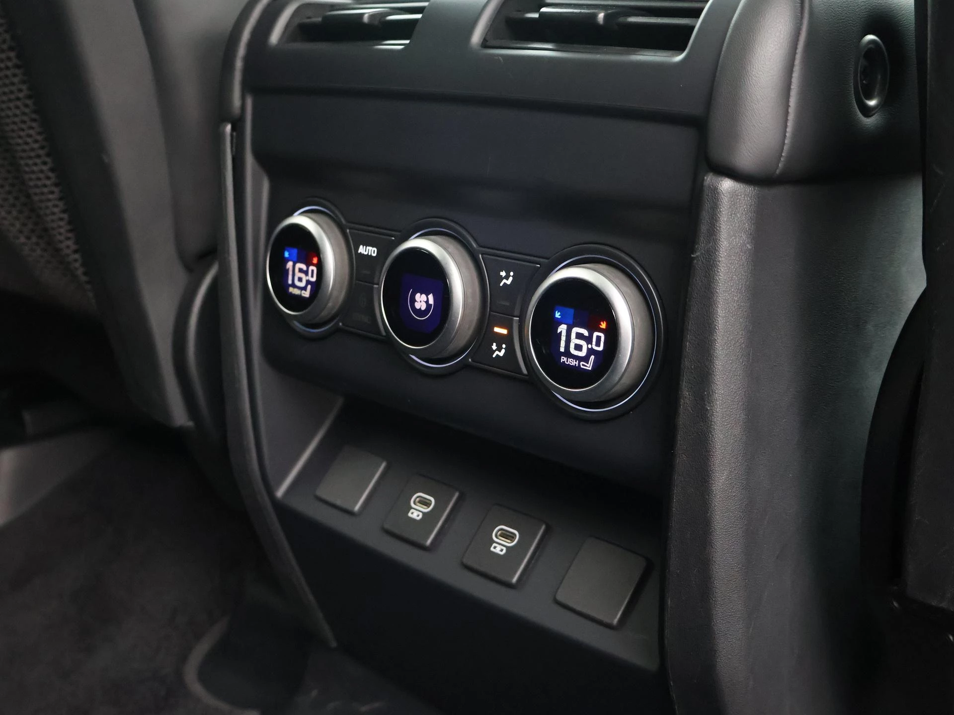 Hoofdafbeelding Land Rover Defender