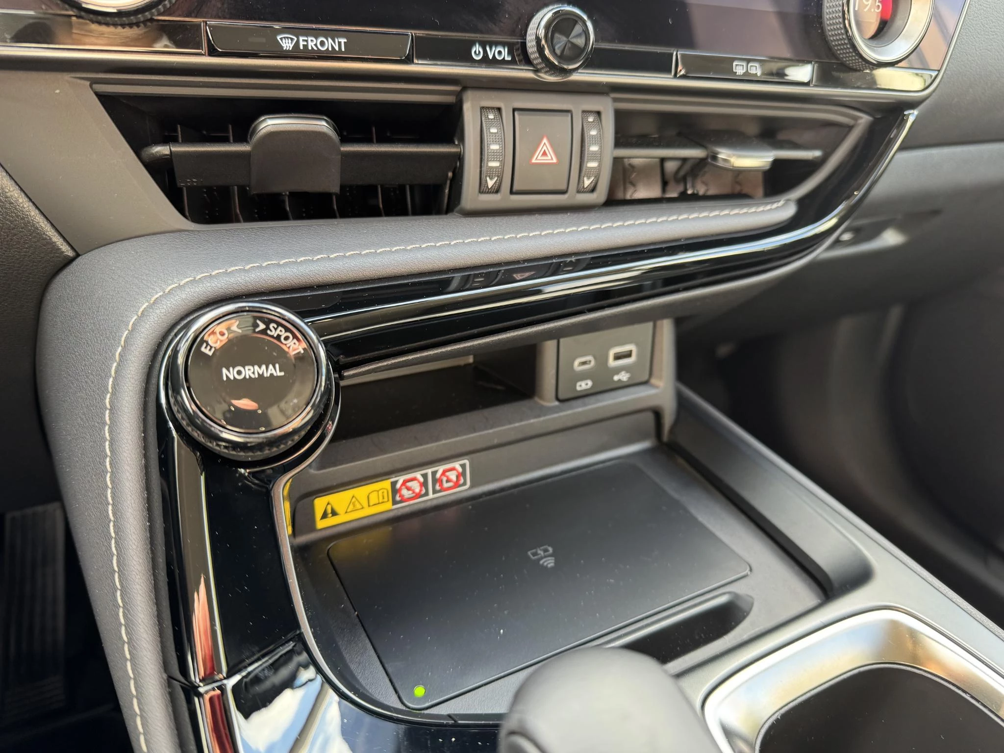 Hoofdafbeelding Lexus NX