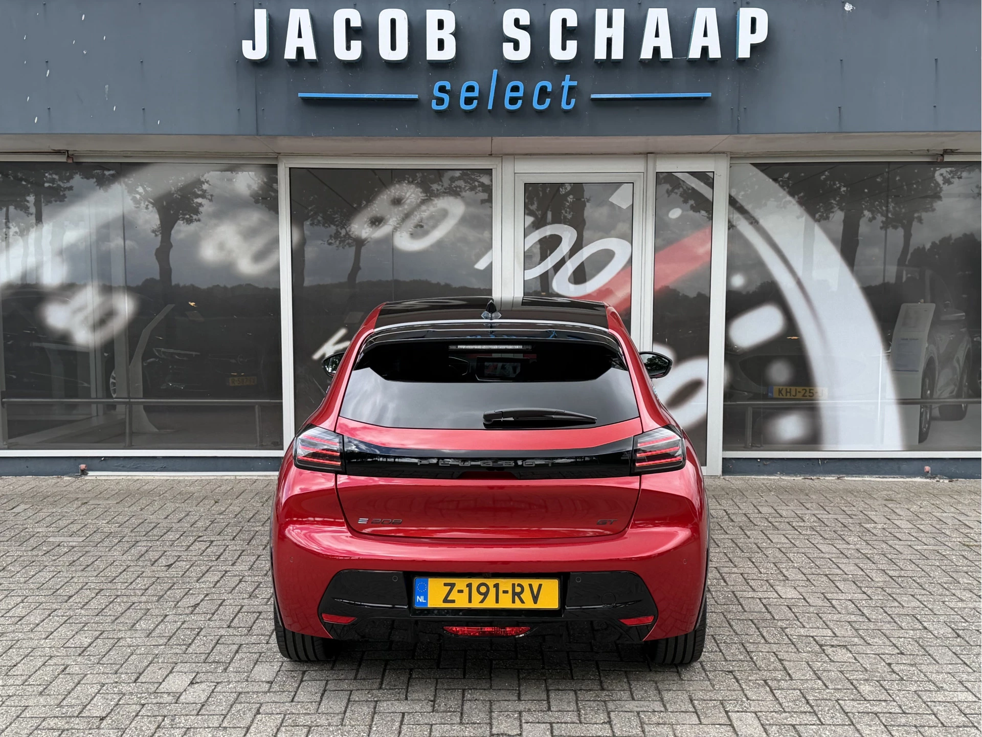 Hoofdafbeelding Peugeot e-208