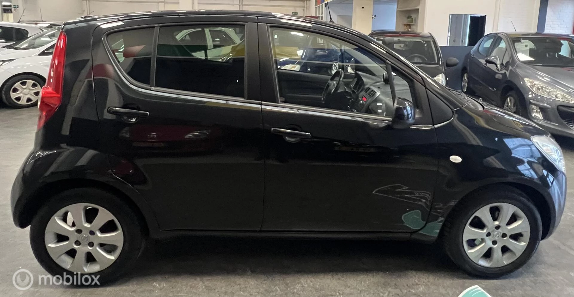 Hoofdafbeelding Opel Agila