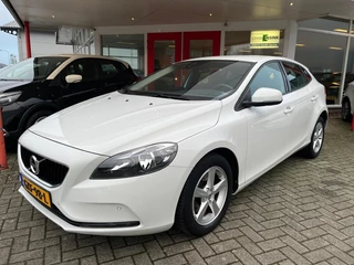 Hoofdafbeelding Volvo V40 Volvo V40 Volvo V40 2.0 T2 122PK Onderhoudshistorie/PDC/Bluetooth/Navi