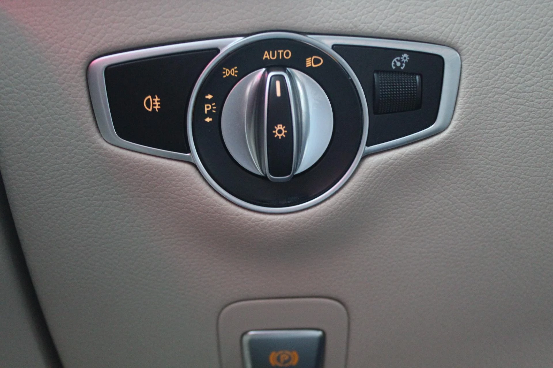 Hoofdafbeelding Mercedes-Benz EQC